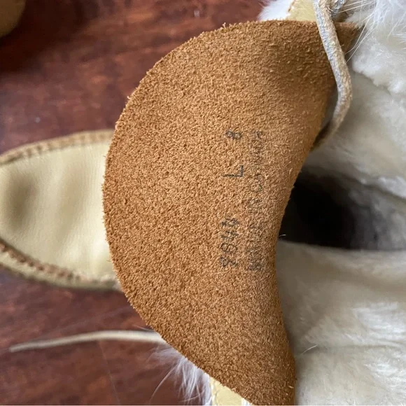 On Hold 🌼 Sz8 handmade leather moccasins with fur vintage better than UGG!! - Picture 3 of 10